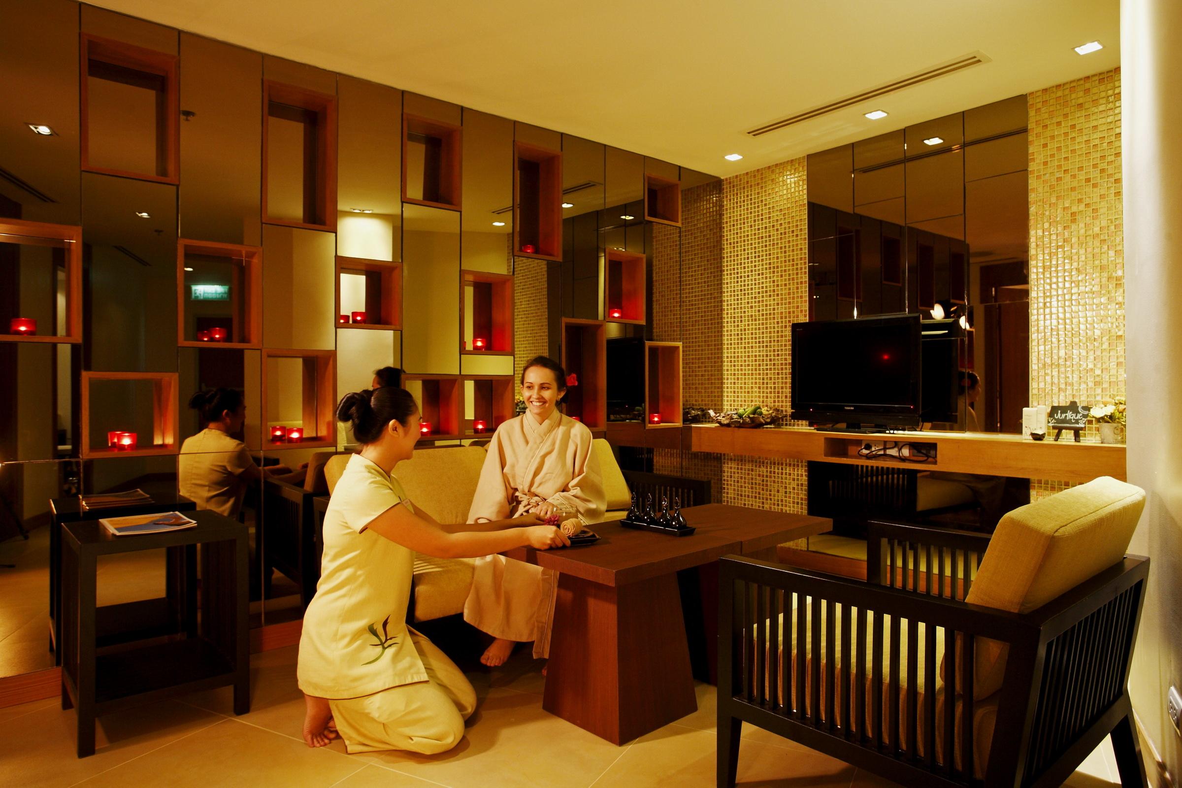 Centara Nova Hotel Pattaya Exterior photo